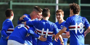 Bogliasco (Genova), 04/12/2016 Under 15 Serie A-B/Sampdoria-Genoa Gol Sampdoria Under 15 Serie A-B (3-0): esultanza Samuel Morando e compagni